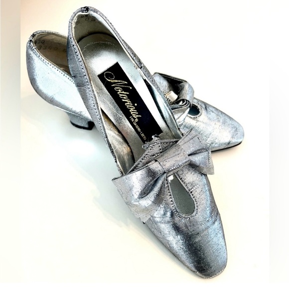 Rare Original 20s Flapper Bow Heels - Picture 2 of 15